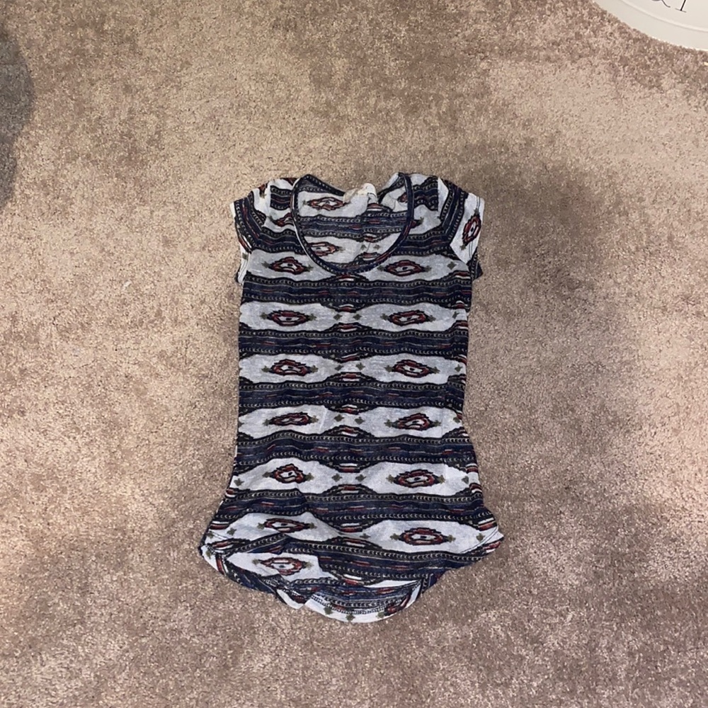 cool design t shirt size small cute for spring or summer